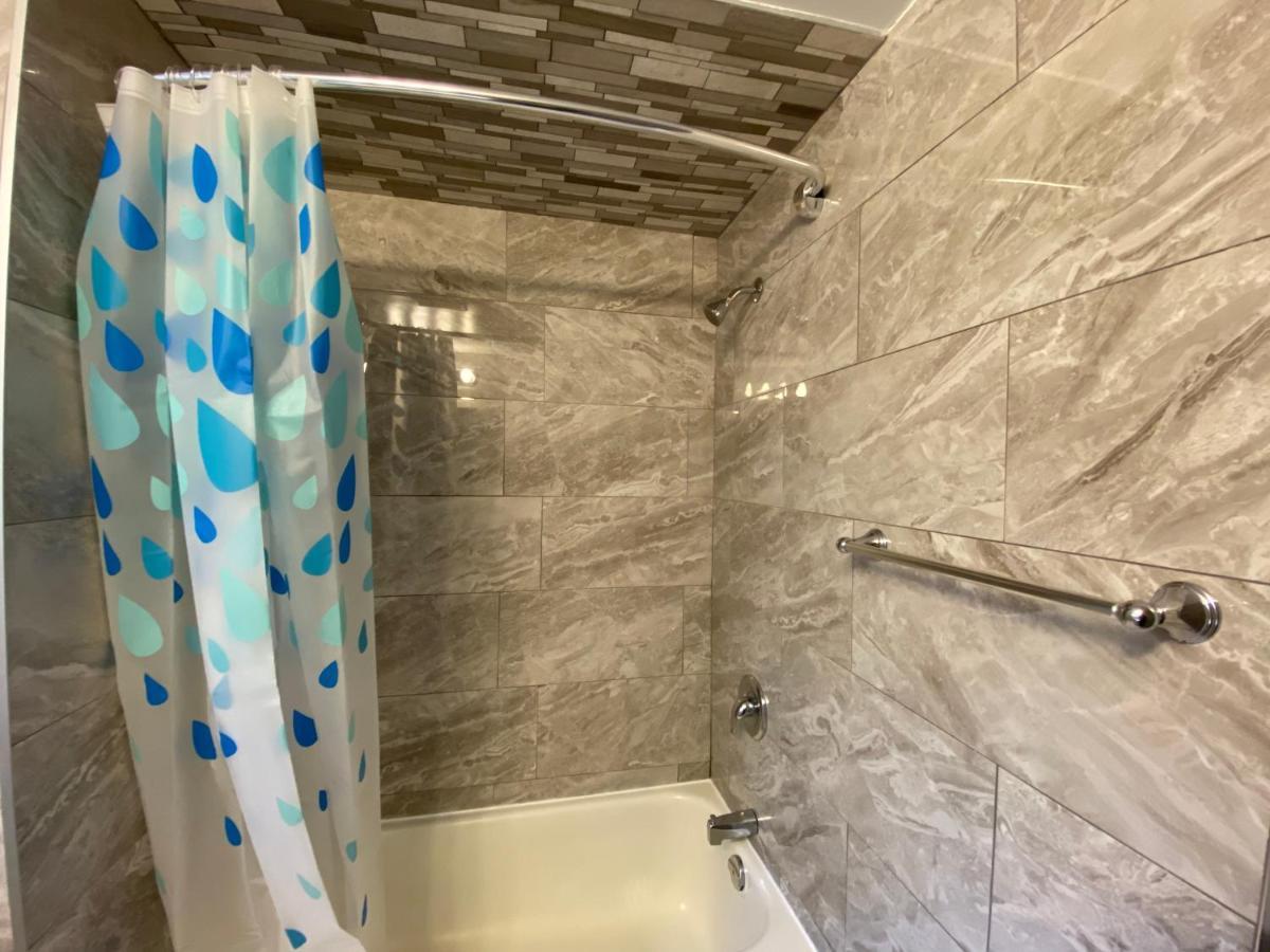 Yonge And Finch Subway !U Spacious & Cozy Private Bdr With Shared Bathroom Toronto Kültér fotó